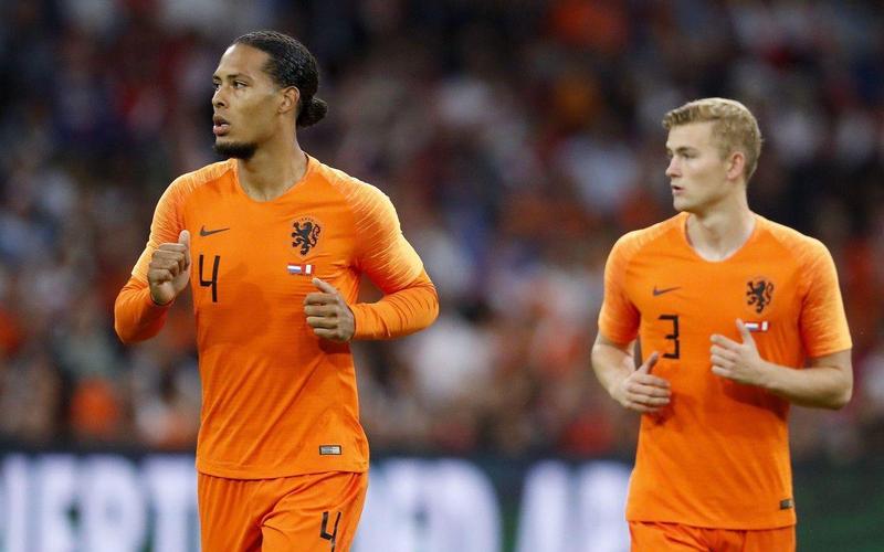 国足vs荷兰